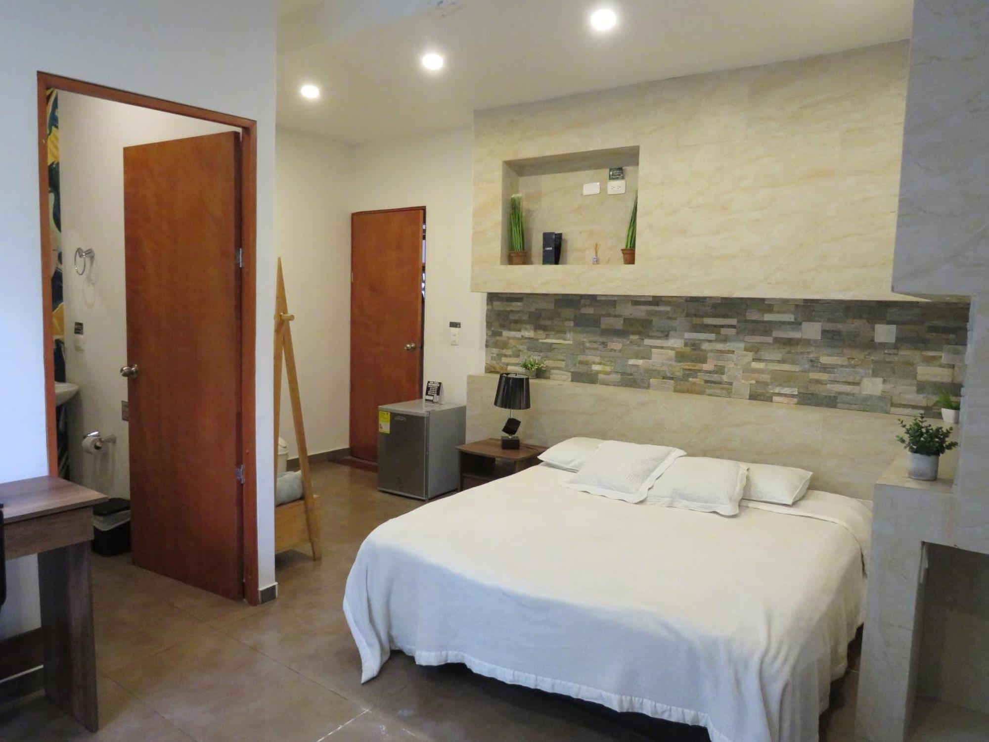 Albore Hostal Перейра Екстериор снимка