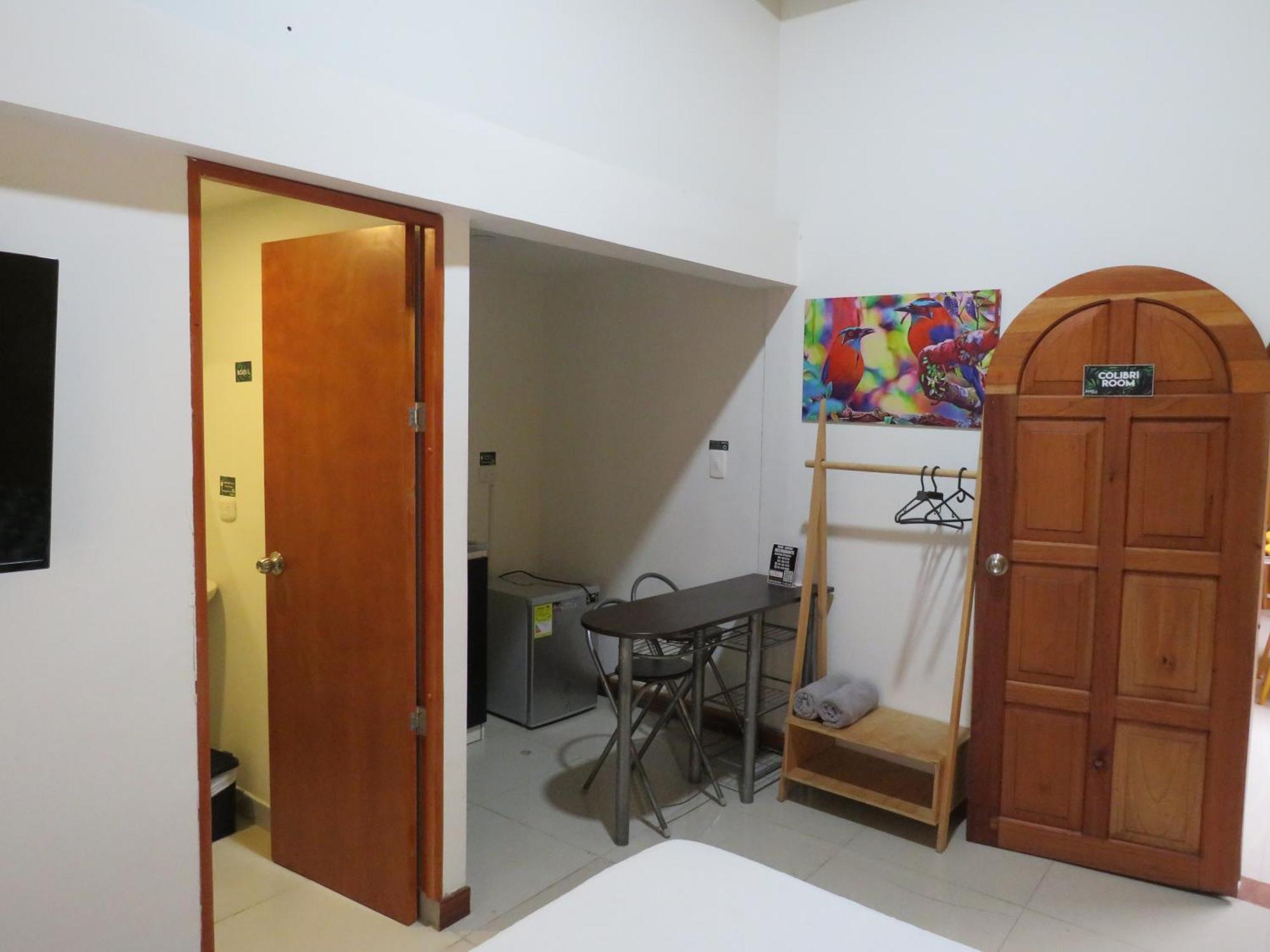 Albore Hostal Перейра Екстериор снимка